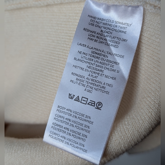 by Anthropologie Women’s Size XXS | Oversized Ivory V-Neck Button Front Vest - Picture 5 of 6